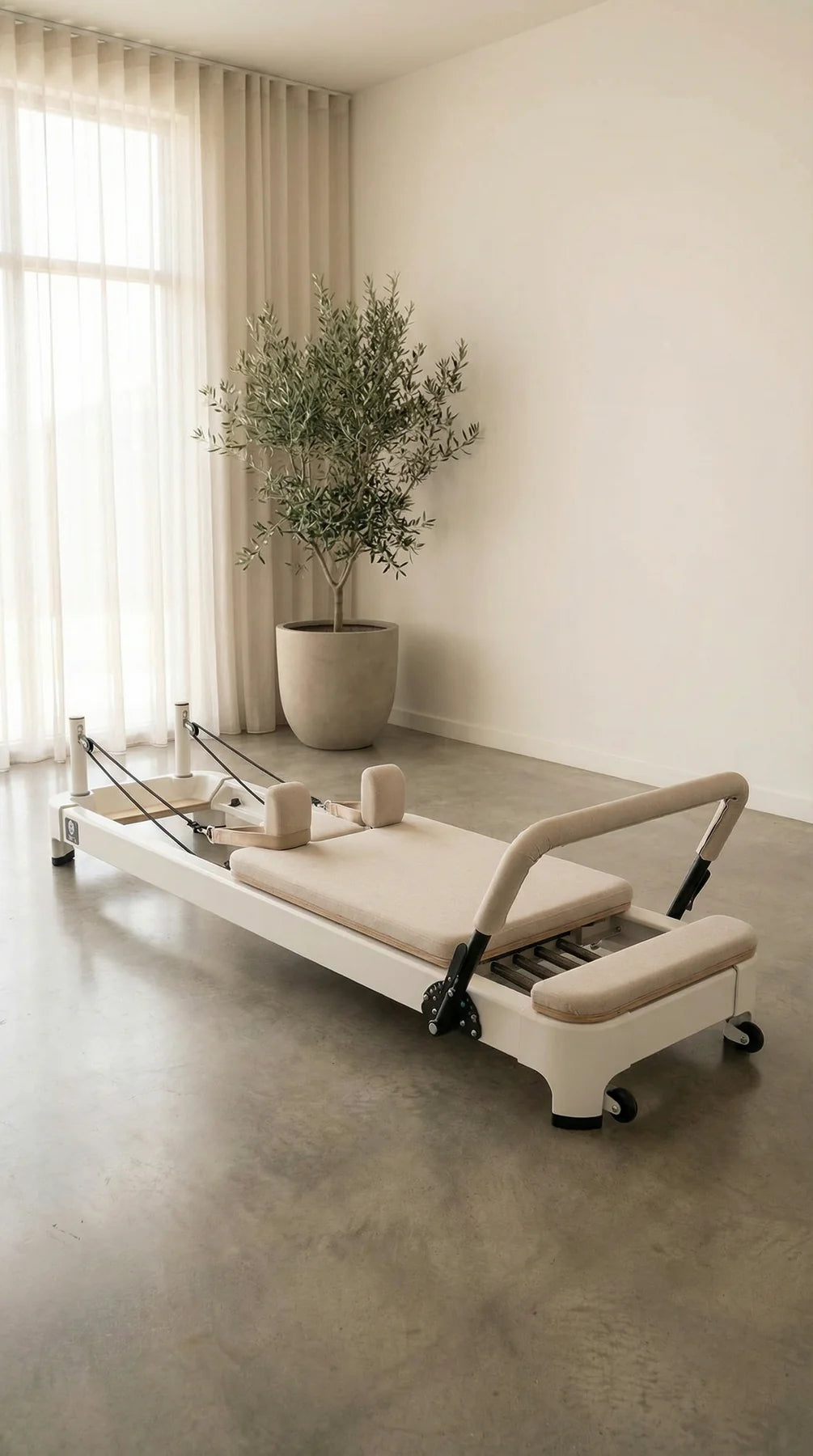 Queen Studio 2.0 Pilates Reformer full view